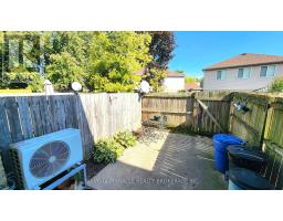 E - 143 WELLESLEY CRESCENT - 39