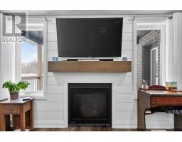 150 GILMOUR DRIVE - 11