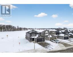 150 GILMOUR DRIVE - 3