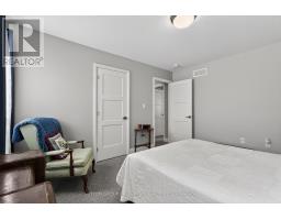 150 GILMOUR DRIVE - 30