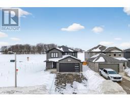 150 GILMOUR DRIVE - 4