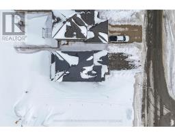 150 GILMOUR DRIVE - 42