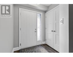 150 GILMOUR DRIVE - 6