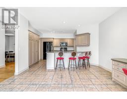 61 - 1040 RIVERSIDE DRIVE - 16