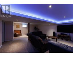 581 HARRIS CIRCLE - 27