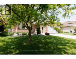 581 HARRIS CIRCLE - 3