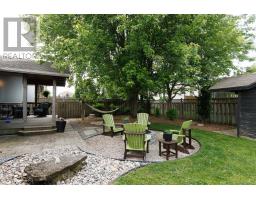 581 HARRIS CIRCLE - 38