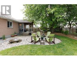 581 HARRIS CIRCLE - 39