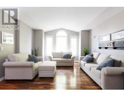 581 HARRIS CIRCLE - 8