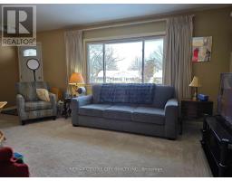 193 ARLINGTON CRESCENT - 2