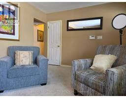 193 ARLINGTON CRESCENT - 3