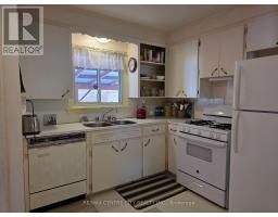 193 ARLINGTON CRESCENT - 7