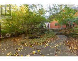 82 CHESTNUT COURT - 44