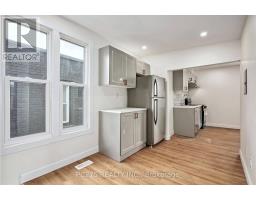 272 VIDAL STREET S - 21