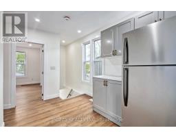 272 VIDAL STREET S - 24