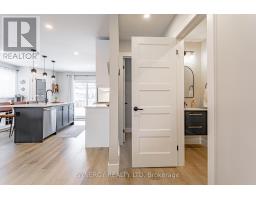 29 JUNIPER CRESCENT - 13