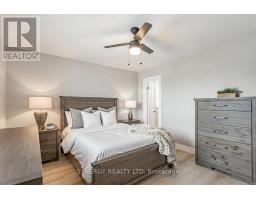 29 JUNIPER CRESCENT - 17