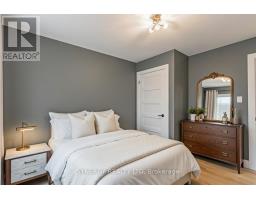 29 JUNIPER CRESCENT - 19