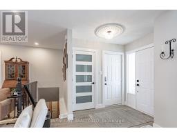 29 JUNIPER CRESCENT - 4