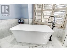 27 - 1200 RIVERSIDE DRIVE - 22