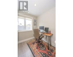 723 APRICOT DRIVE - 43