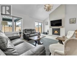 49 FEATHERS CROSSING - 13