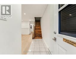 D - 71 WELLESLEY CRESCENT - 23