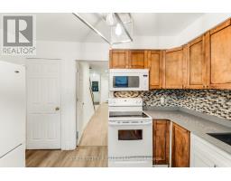 D - 71 WELLESLEY CRESCENT - 7