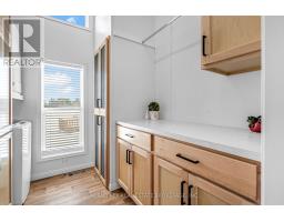 203 - 4838 SWITZER DRIVE - 37