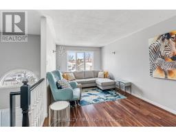 79 SUNRISE CRESCENT - 11