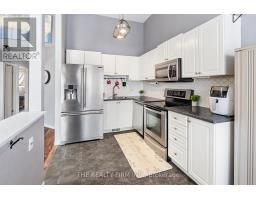 79 SUNRISE CRESCENT - 7