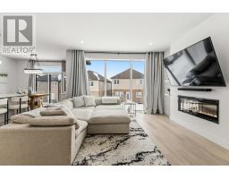 2884 DOYLE DRIVE - 10