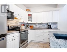 17 - 1337 COMMISSIONERS ROAD W - 10