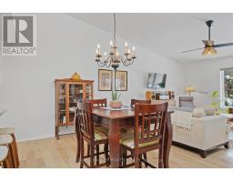 17 - 1337 COMMISSIONERS ROAD W - 11