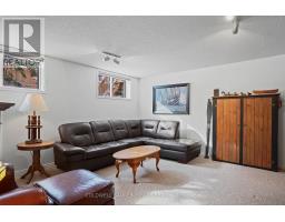 17 - 1337 COMMISSIONERS ROAD W - 30