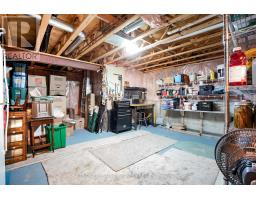 17 - 1337 COMMISSIONERS ROAD W - 38