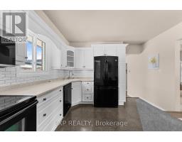 111 ROUNDHILL COURT - 10