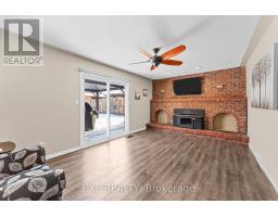 111 ROUNDHILL COURT - 15