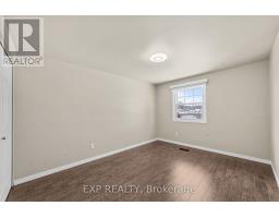 111 ROUNDHILL COURT - 23