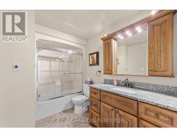 111 ROUNDHILL COURT - 25