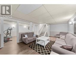 111 ROUNDHILL COURT - 27