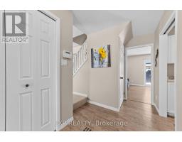 111 ROUNDHILL COURT - 8