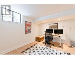 20 CHEROKEE ROAD - 26