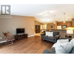 10 - 620 THISTLEWOOD DRIVE - 22