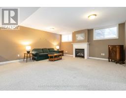 10 - 620 THISTLEWOOD DRIVE - 38