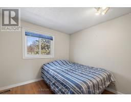 44 - 217 MARTINET AVENUE - 20