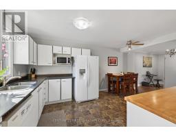 44 - 217 MARTINET AVENUE - 4