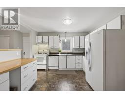 44 - 217 MARTINET AVENUE - 6