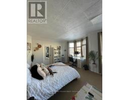 301 - 275 QUEENS AVENUE - 11