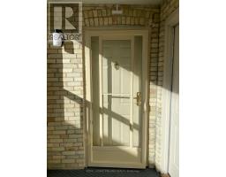 301 - 275 QUEENS AVENUE - 3